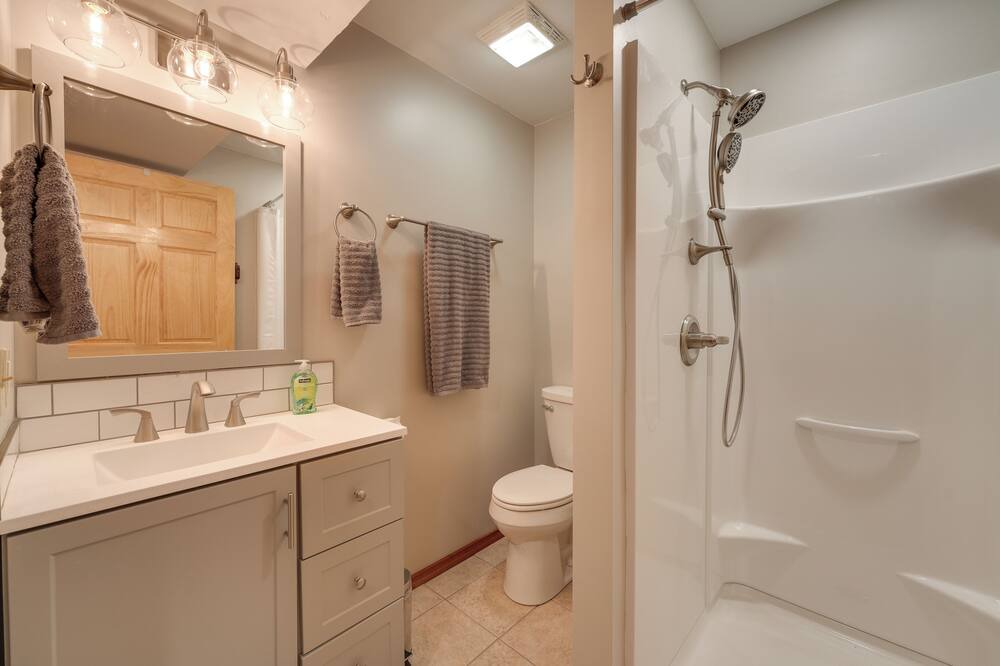 Photo of Bathroom in Golden