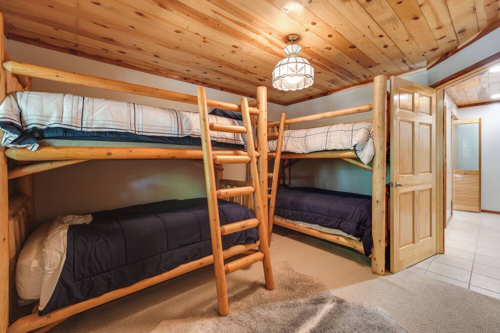 Photo of Bedroom in Golden