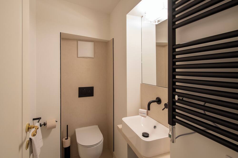 Photo of Bathroom in Morcote