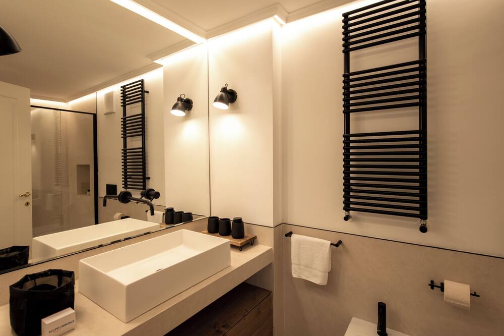 Photo of Bathroom in Morcote