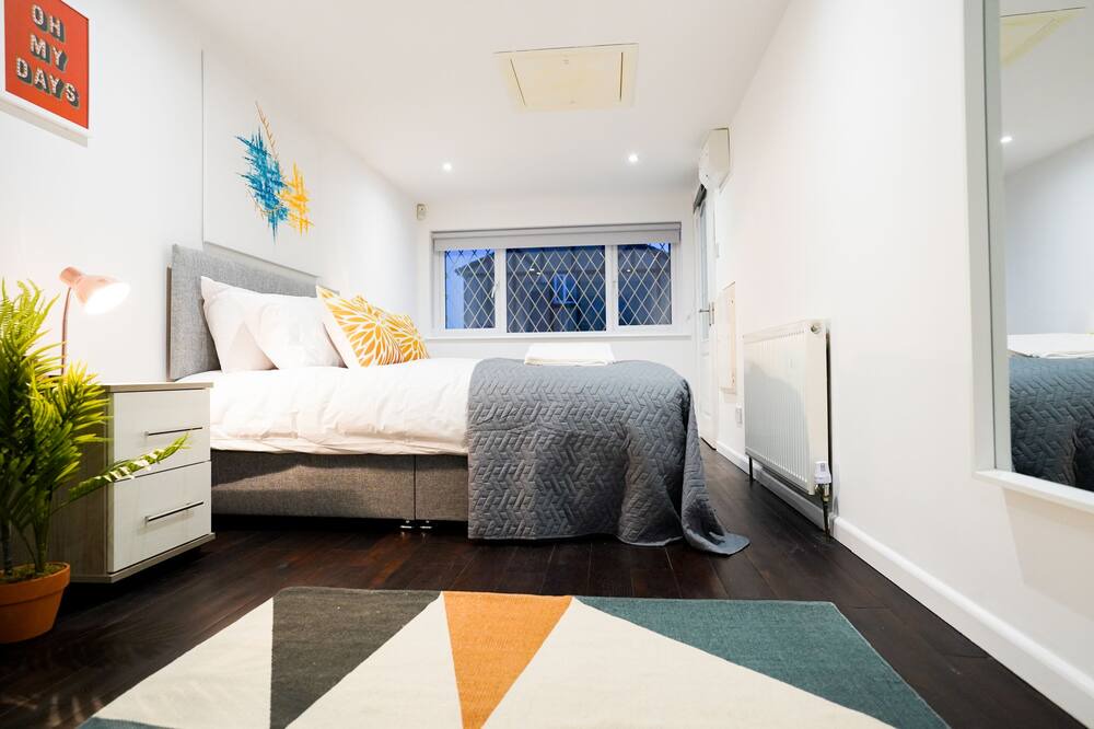 Photo of Others in Tea Green