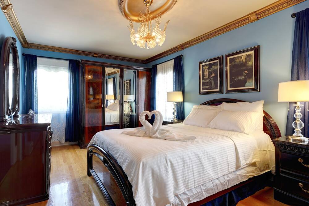 Photo of Bedroom in Laval-des-Rapides