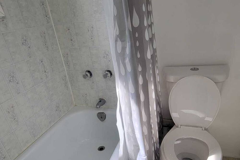 Photo of Bathroom in Kawartha Lakes