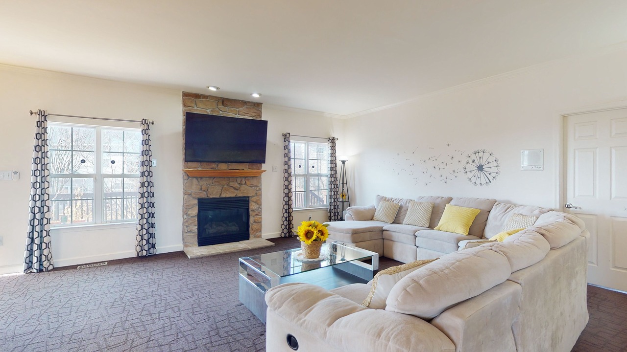 Photo of Livingroom in Sykesville