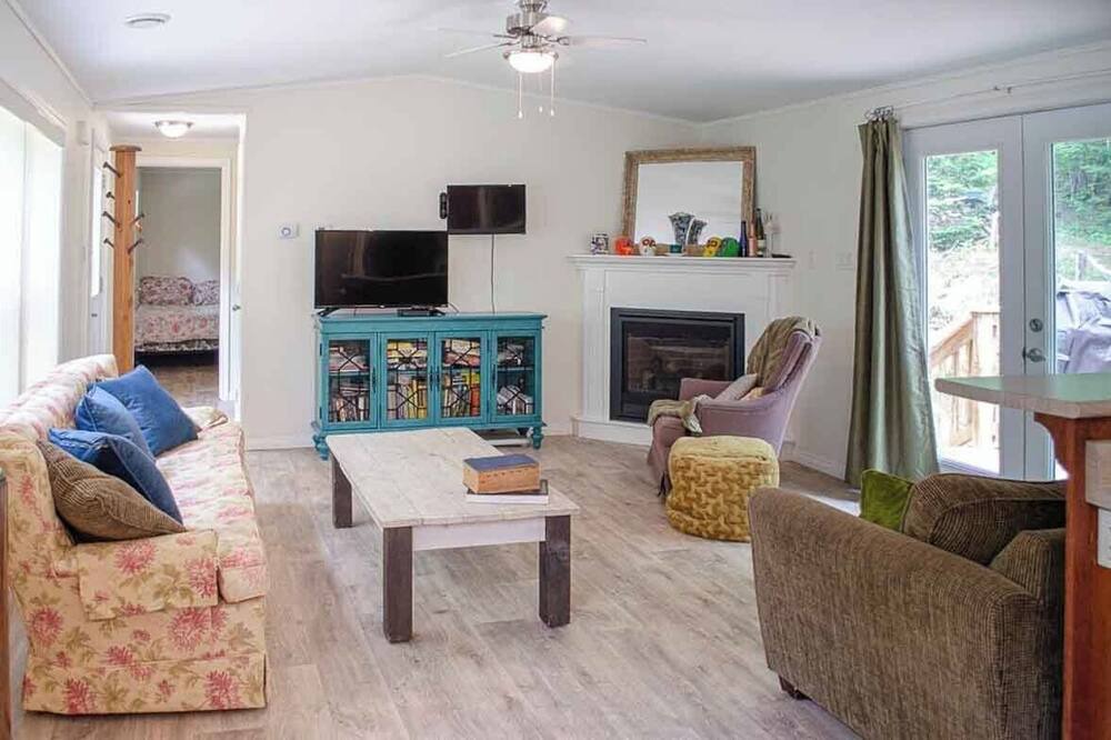 Photo of Bedroom in Faraday