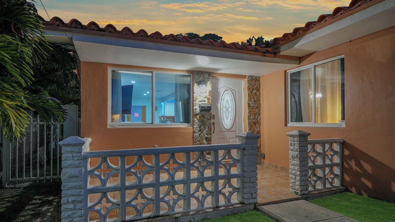 Photo of Outdoor in Coral Way