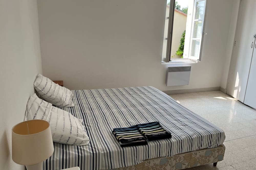 Photo of Bedroom in Cuxac-dʼAude