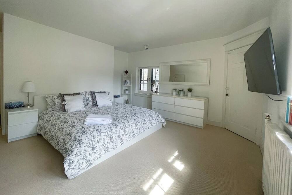 Photo of Bedroom in Midtown Toronto
