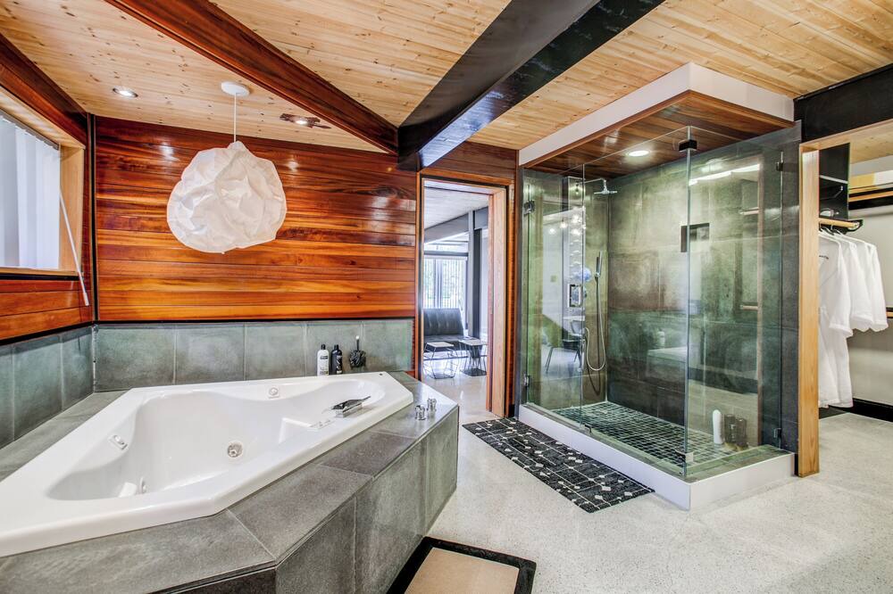 Photo of Bathroom in Lochwood