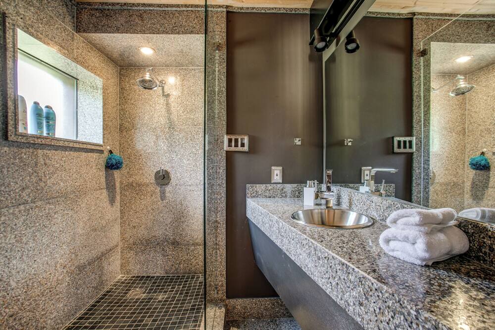 Photo of Bathroom in Lochwood