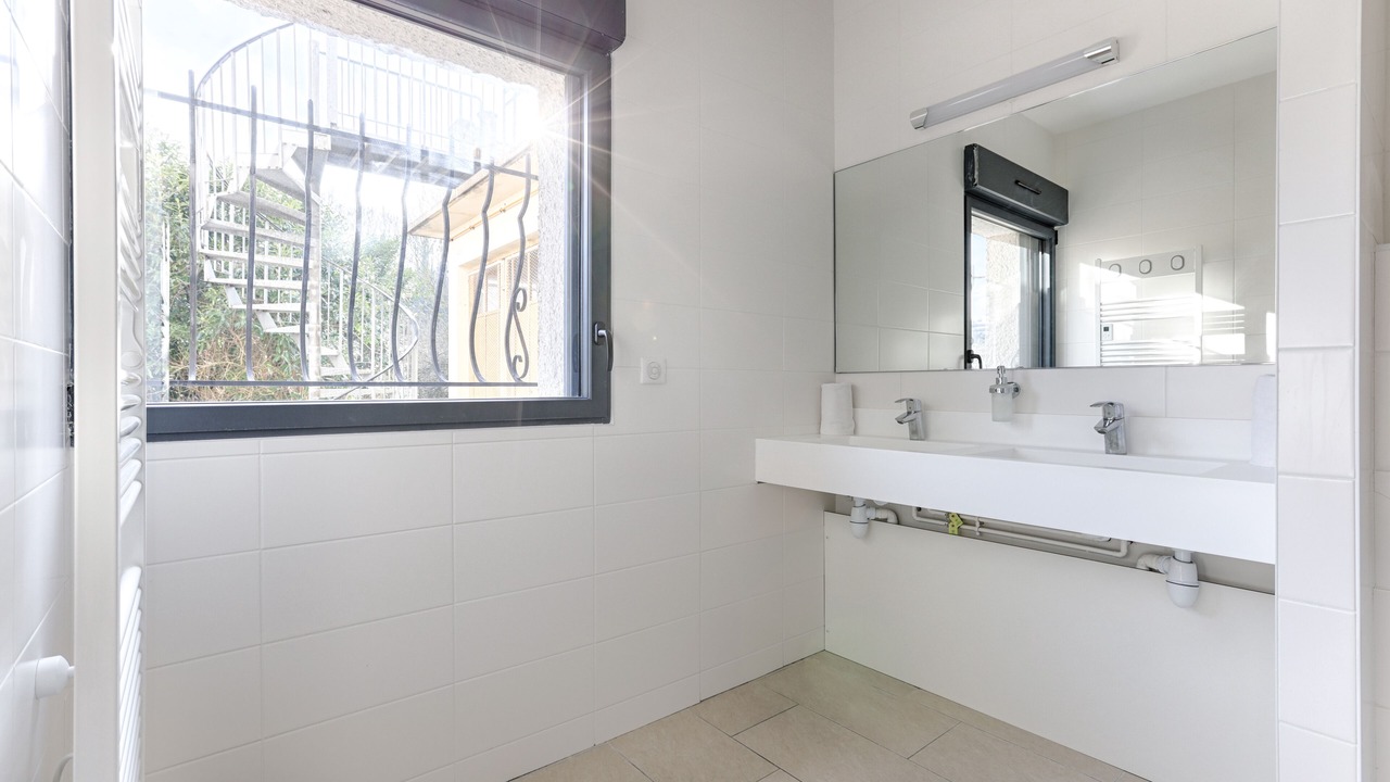 Photo of Bathroom in Montevrain