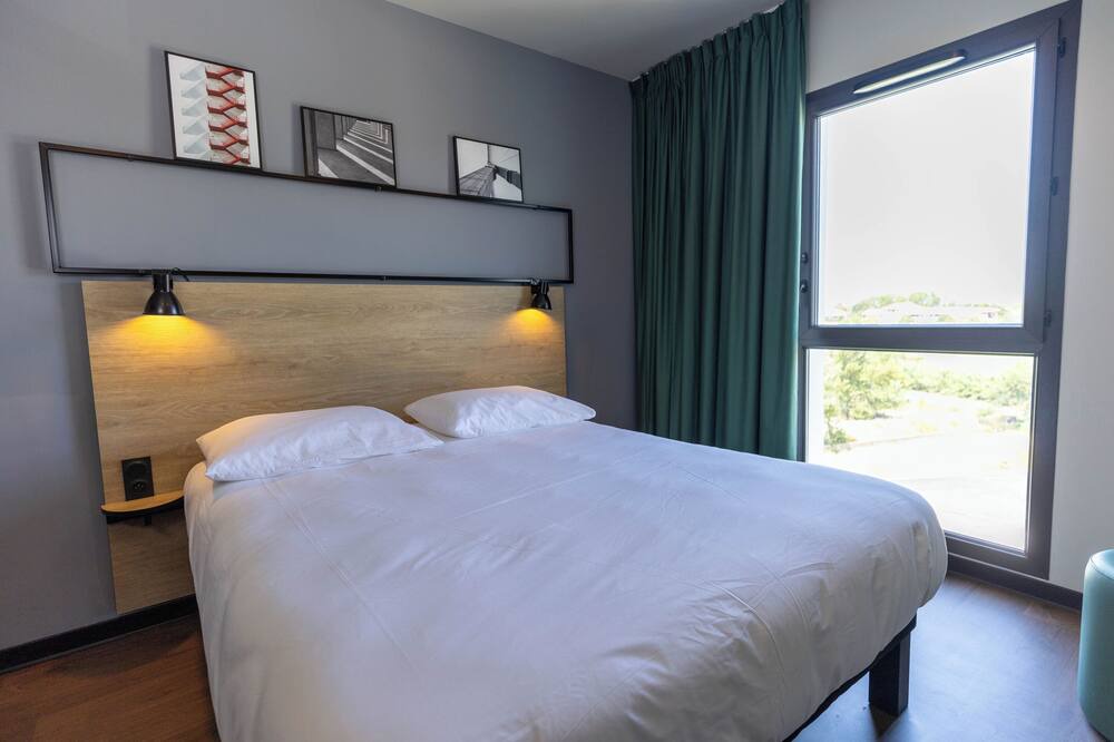 Photo of Bedroom in Marignane