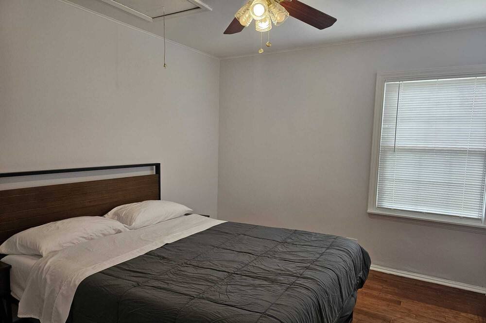 Photo of Bedroom in Wheaton