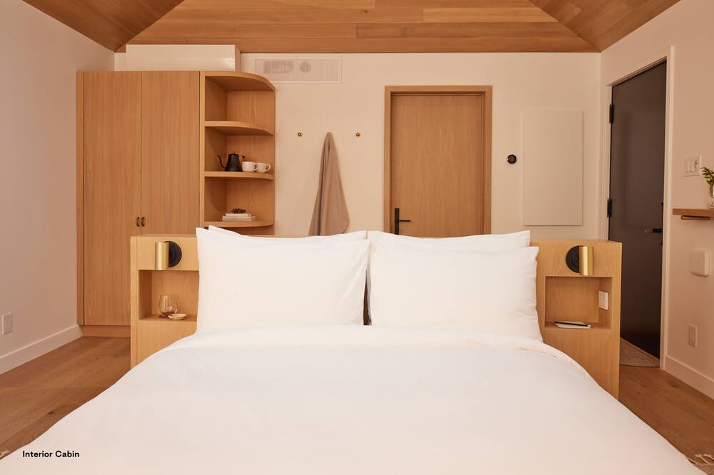 Photo of Bedroom in Algonquin Highlands