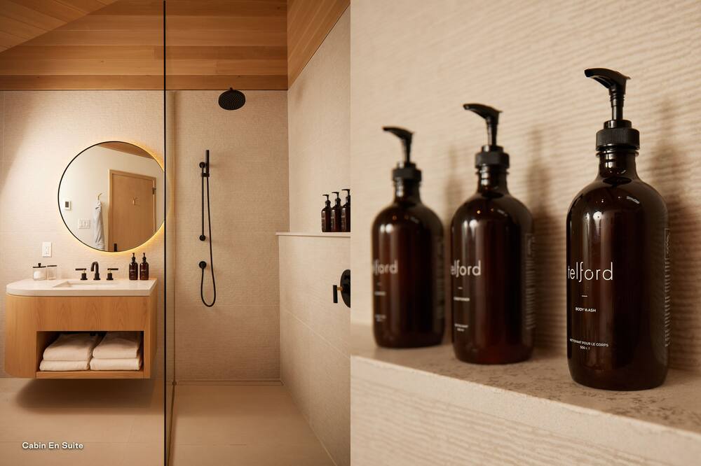 Photo of Bathroom in Algonquin Highlands