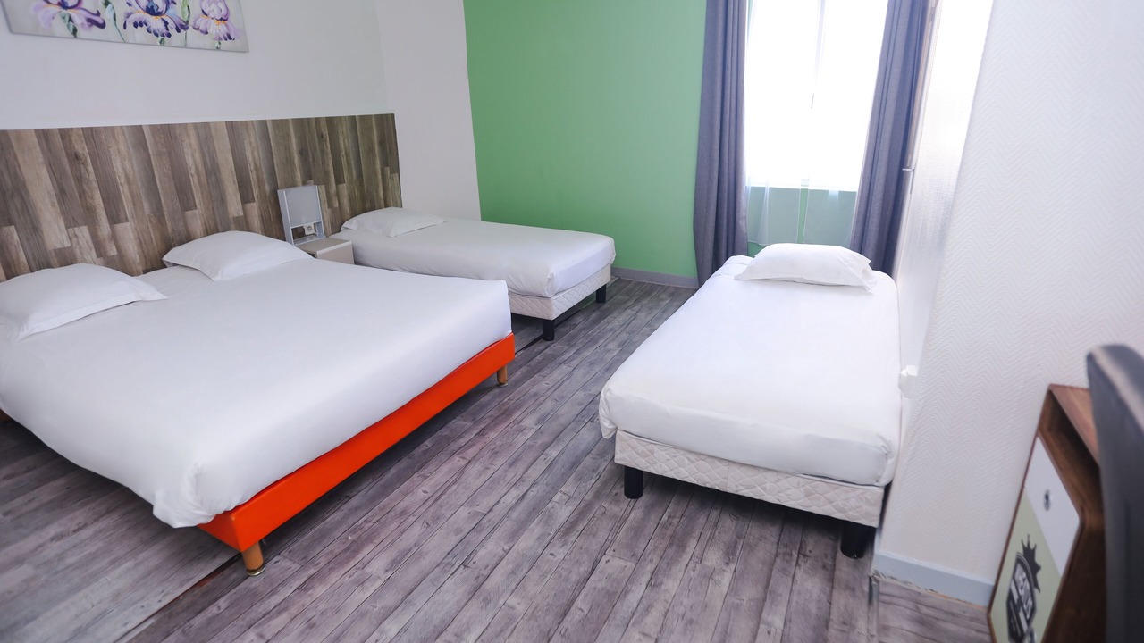 Photo of Bedroom in Saint-Maixent-l'Ecole