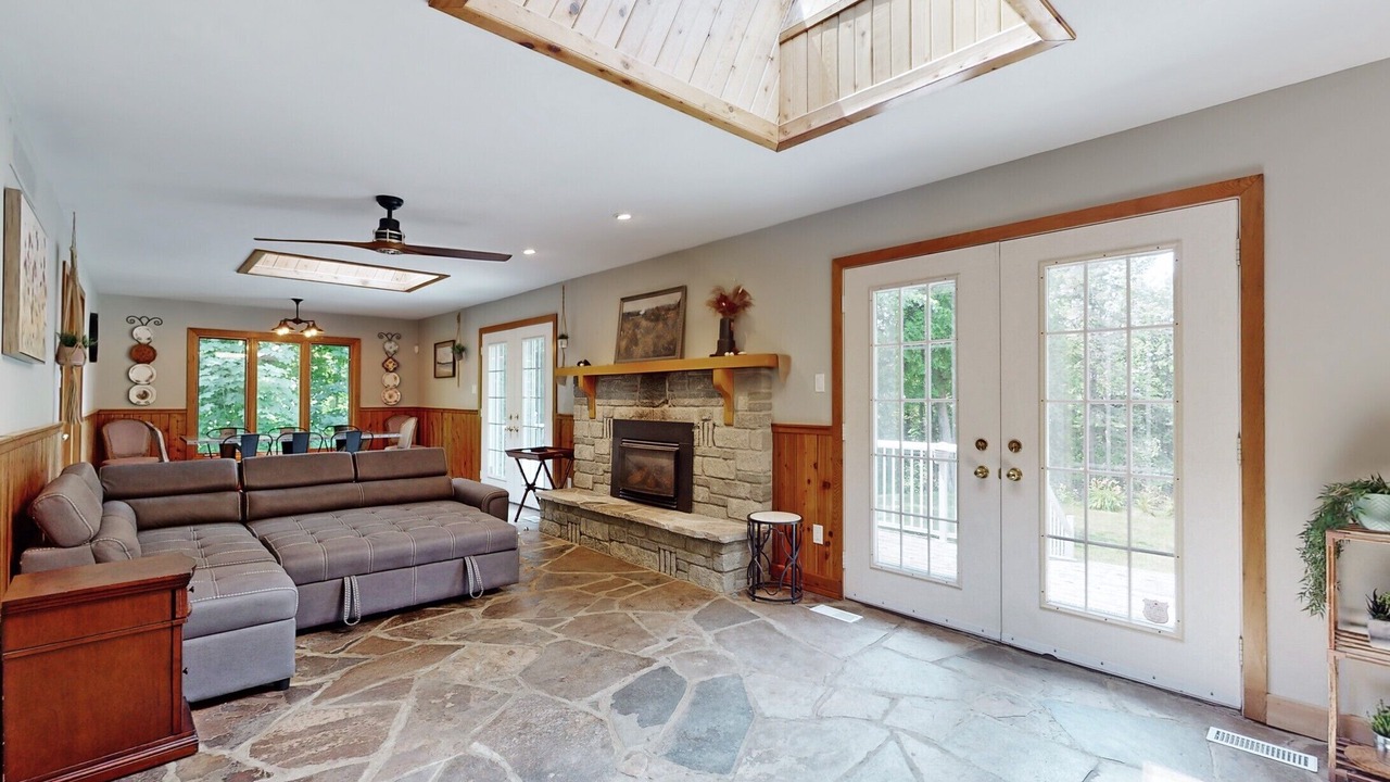 Photo of Livingroom in Tiny
