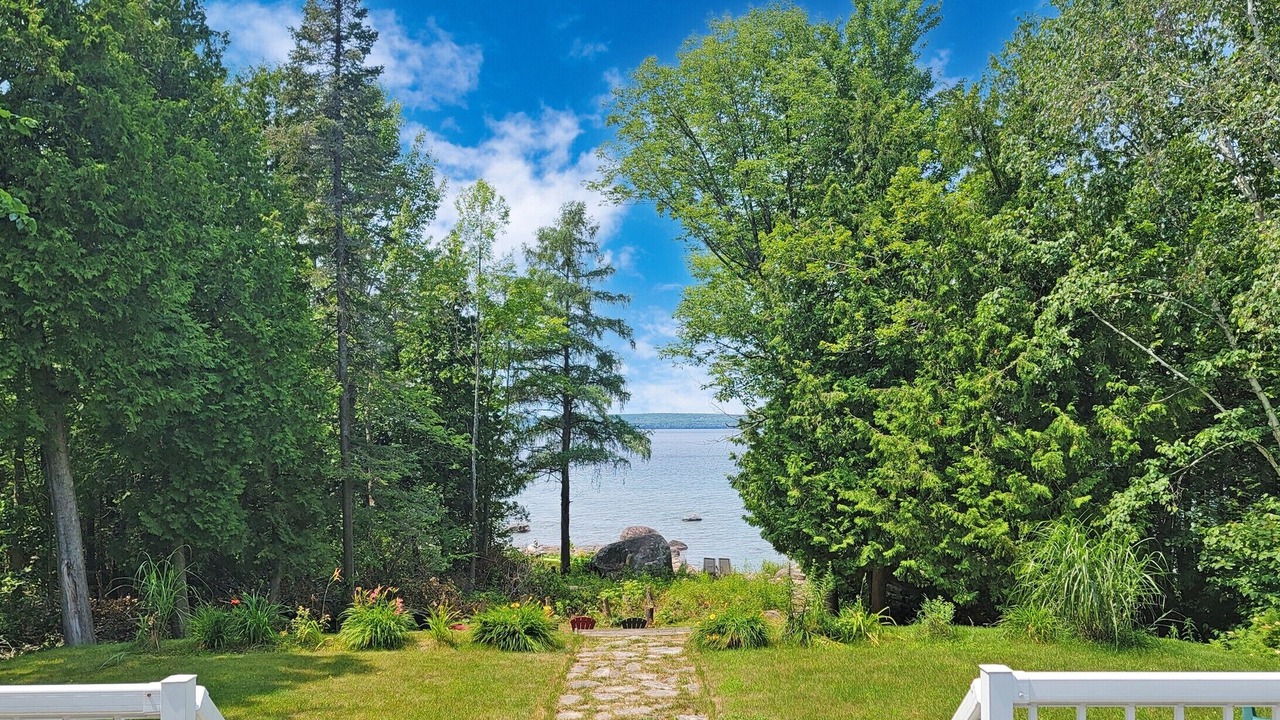 Photo of Outdoor in Tiny