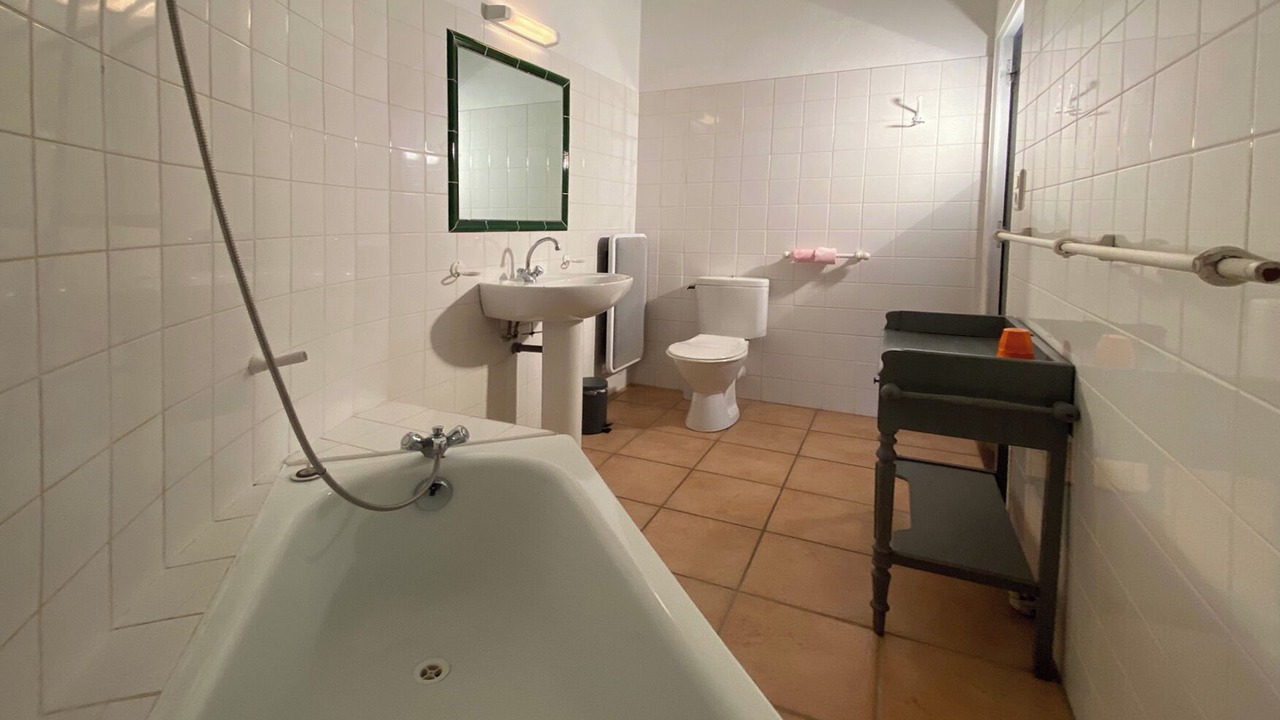 Photo of Bathroom in Cardet