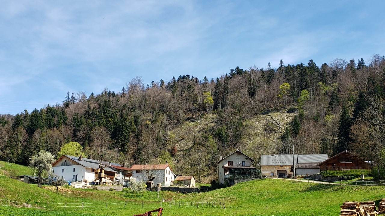 Photo of Outdoor in Lompnes