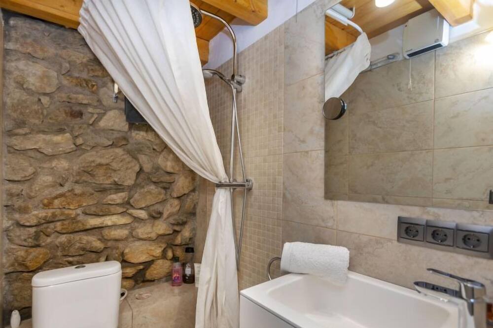 Photo of Bathroom in Olopte