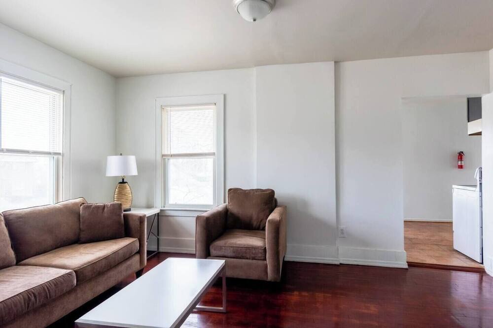 Photo of Livingroom in Ypsilanti