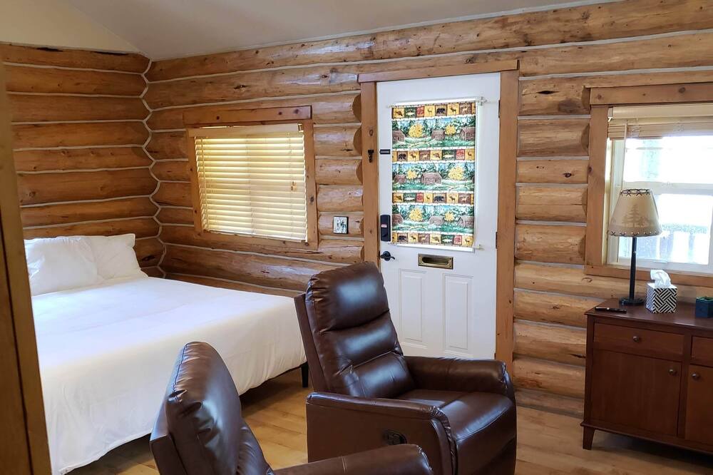 Photo of Bedroom in Enterprise