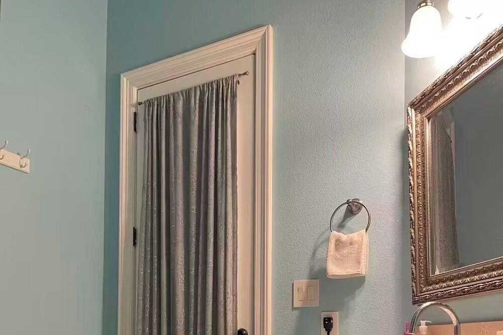Photo of Bathroom in Iowa Colony