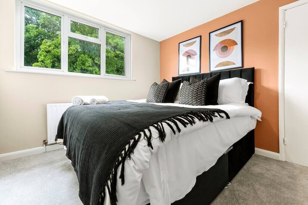 Photo of Others in Knaphill