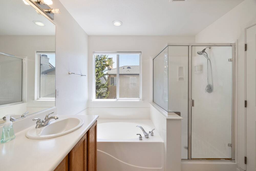 Photo of Bathroom in North Natomas