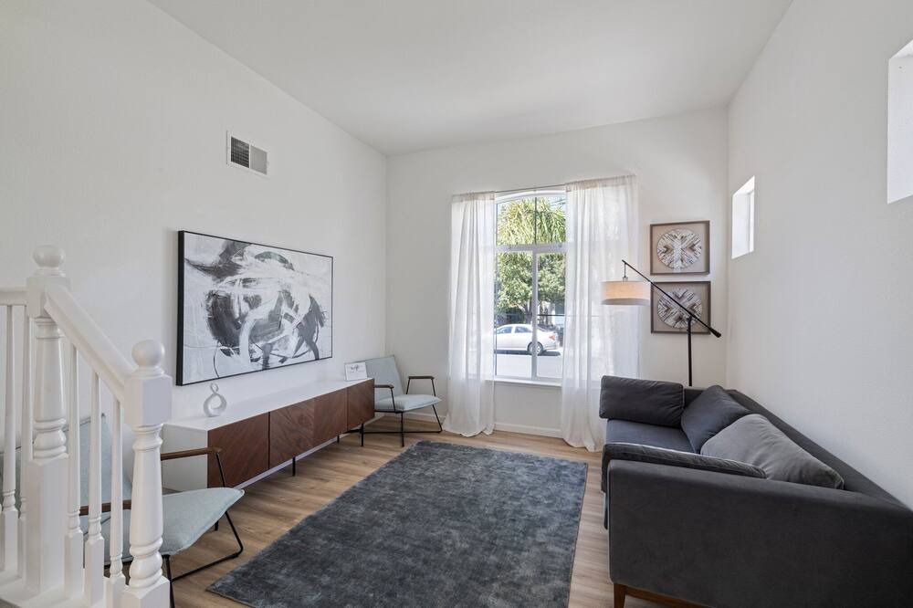 Photo of Livingroom in North Natomas