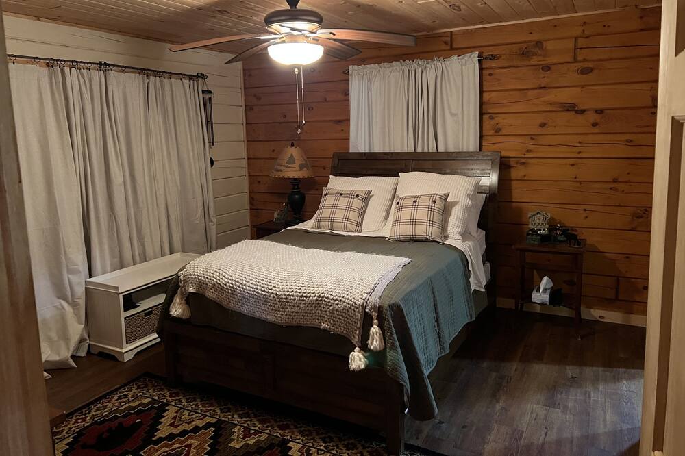 Photo of Bedroom in Forestport