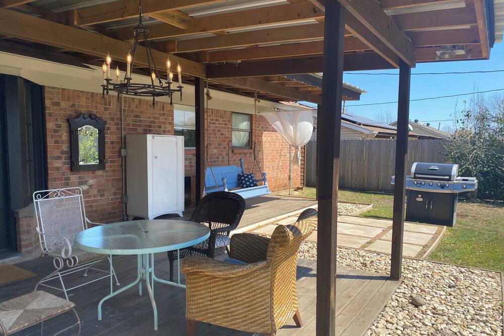 Photo of Patio Balcony in Crowley