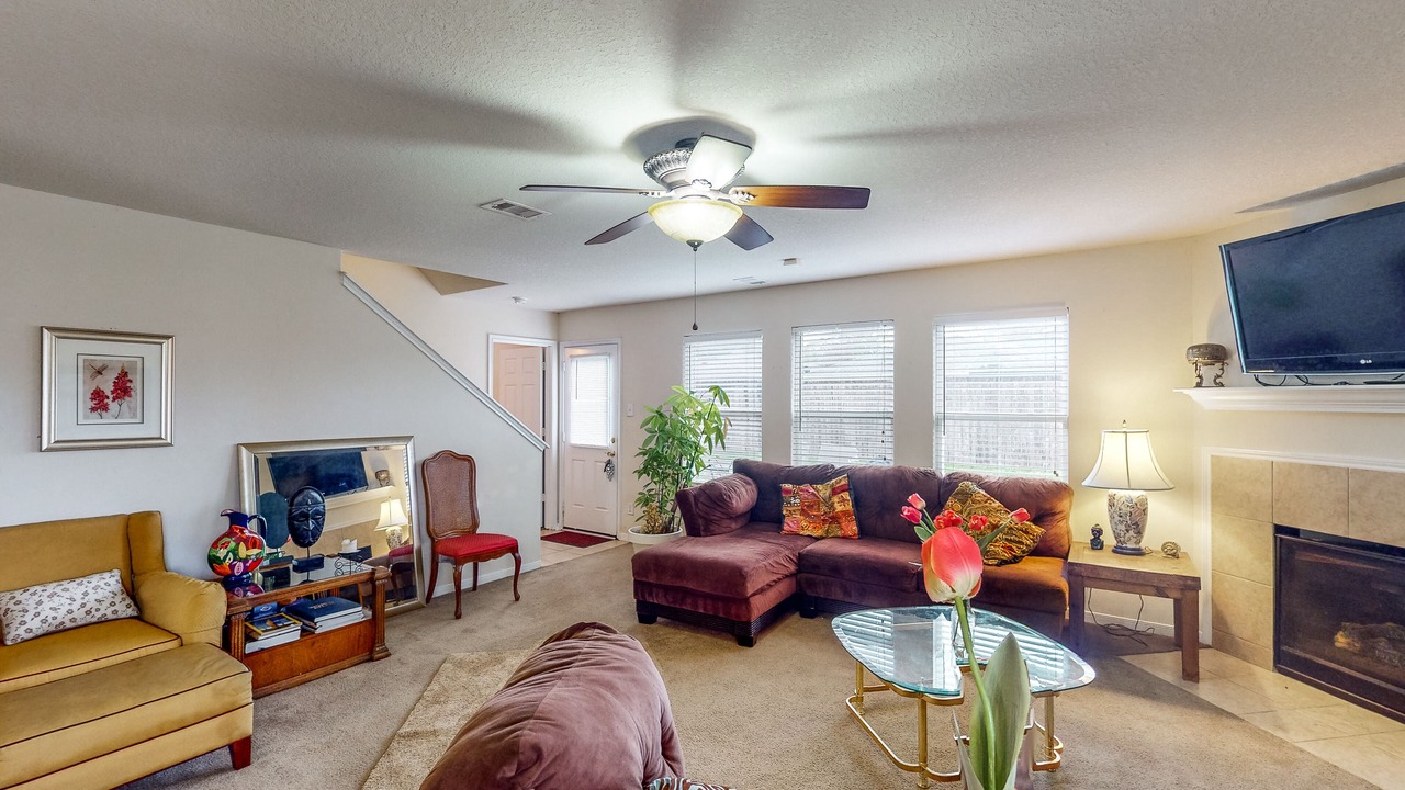 Photo of Livingroom in College Park