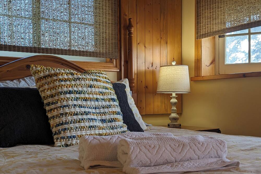 Photo of Bedroom in Innisfil