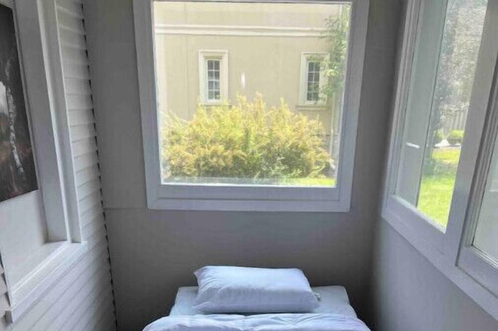 Photo of Bedroom in Mineola