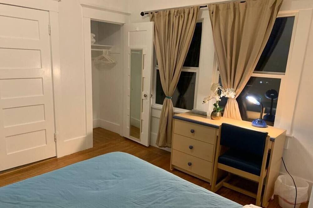 Photo of Bedroom in El Cerrito