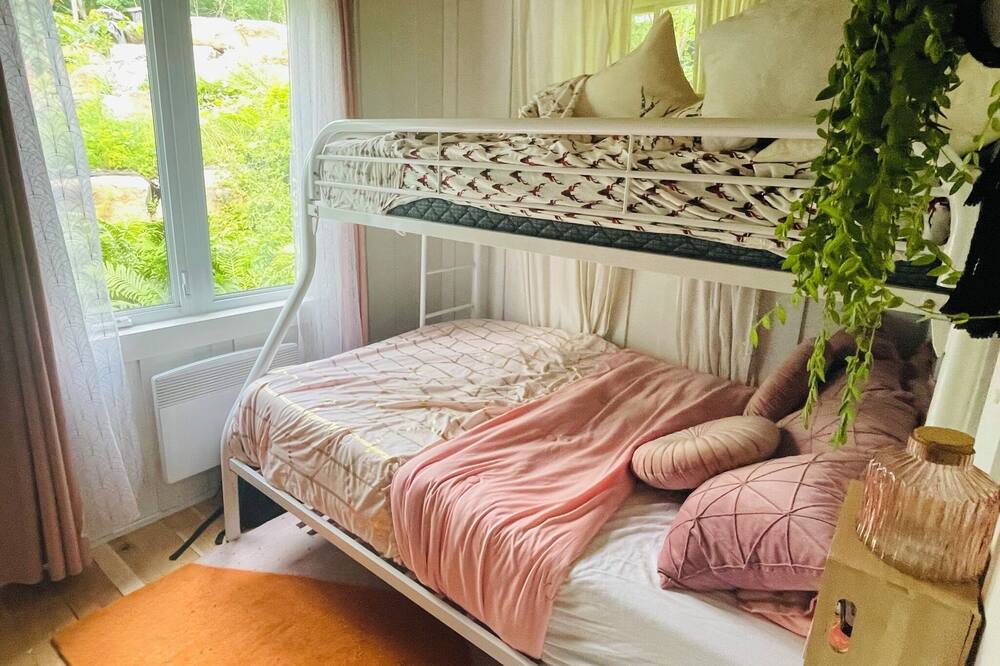 Photo of Bedroom in St-Adolphe-d'Howard