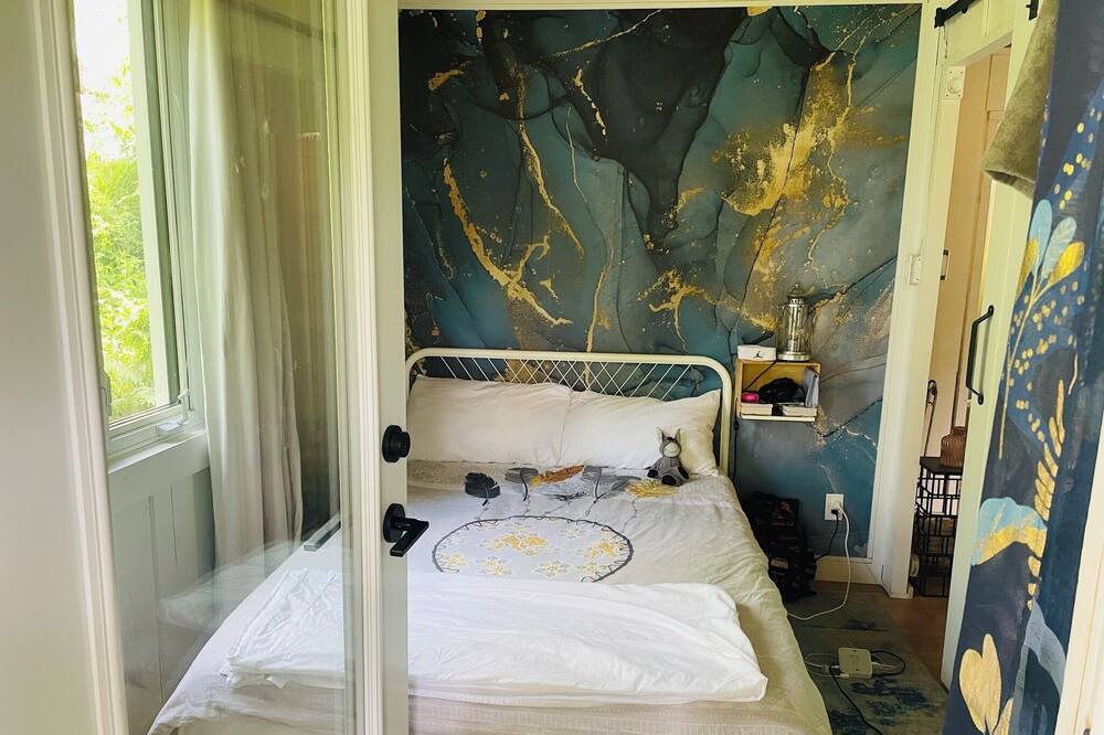 Photo of Bedroom in St-Adolphe-d'Howard