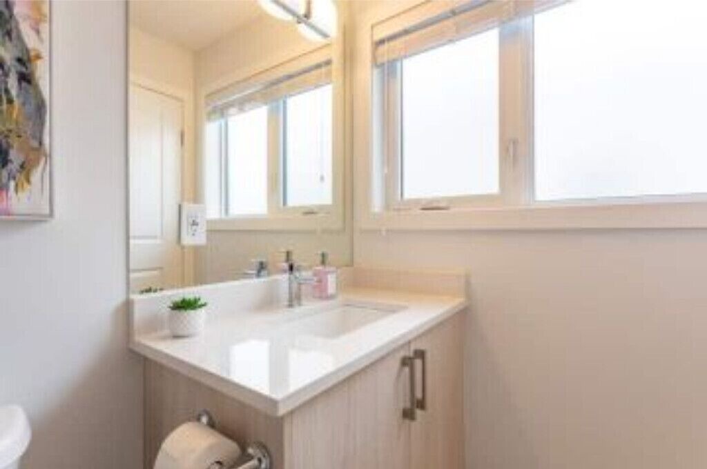 Photo of Others in Kensington