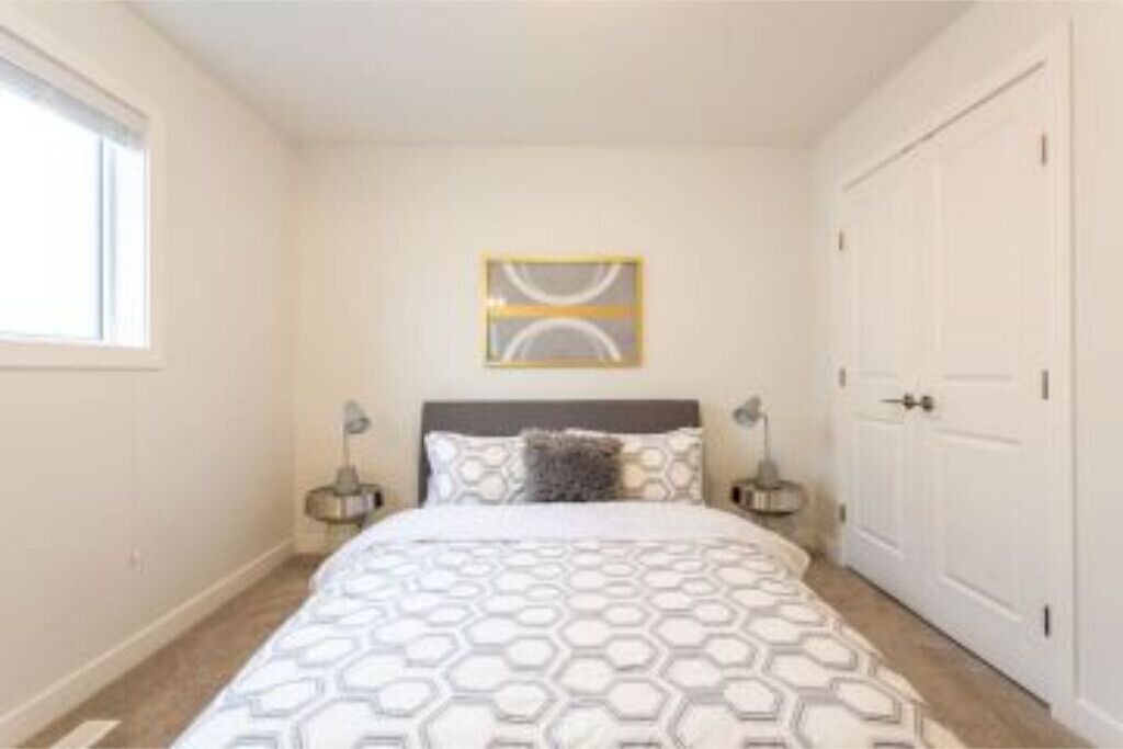 Photo of Others in Kensington