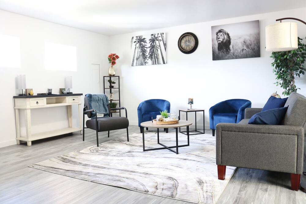 Photo of Others in University Place