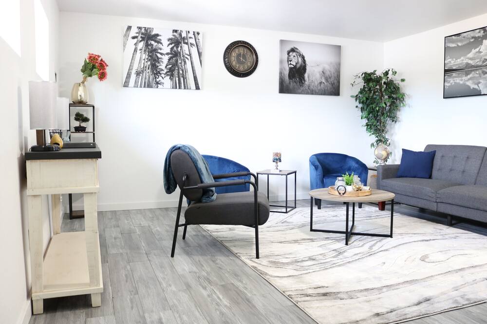 Photo of Others in University Place