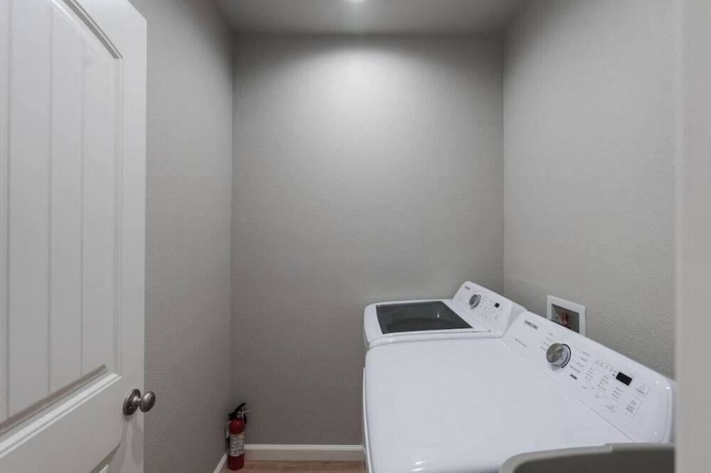 Photo of Others in West Oakland