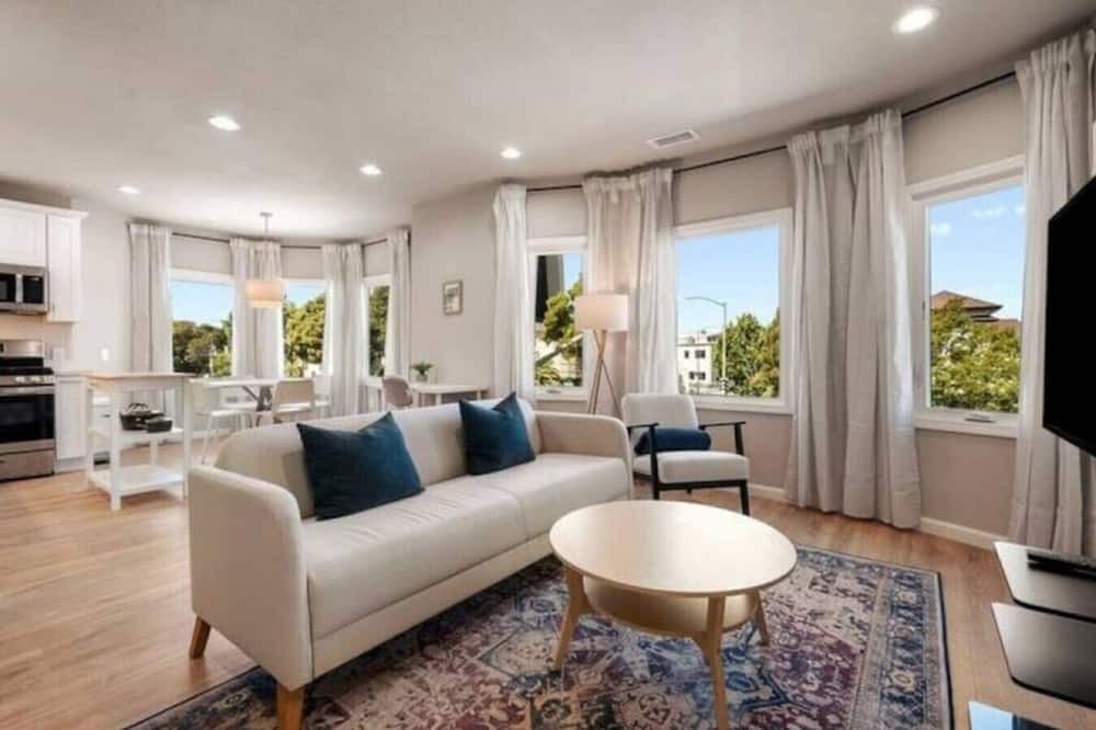 Photo of Others in West Oakland