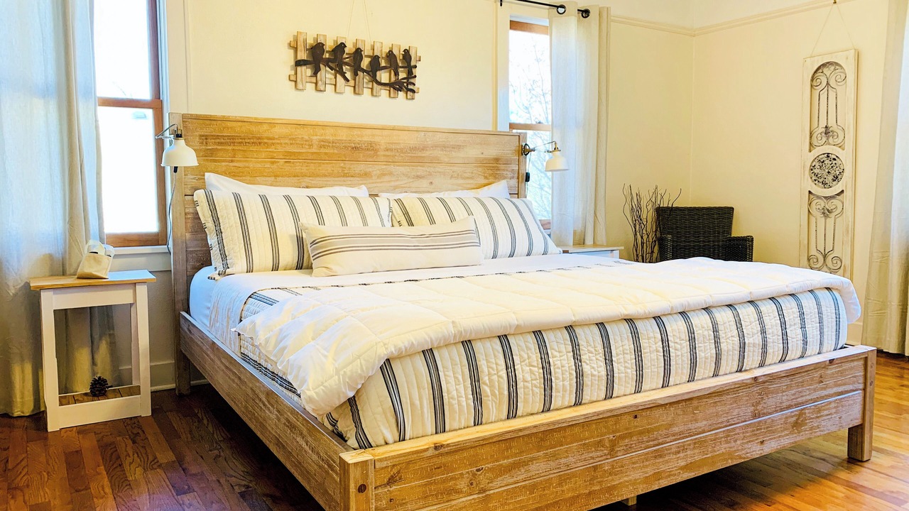Photo of Bedroom in Whiteaker