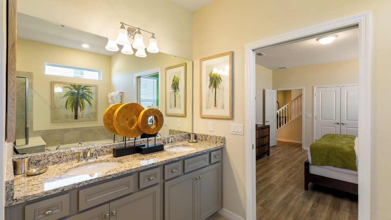 Photo of Bathroom in Davenport