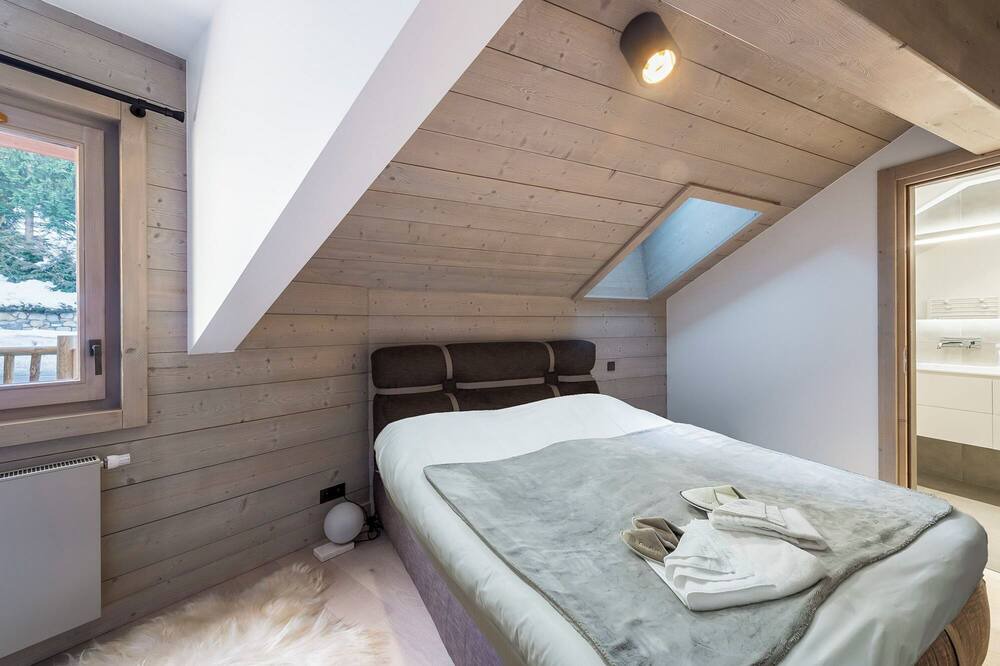 Photo of Bedroom in Meribel