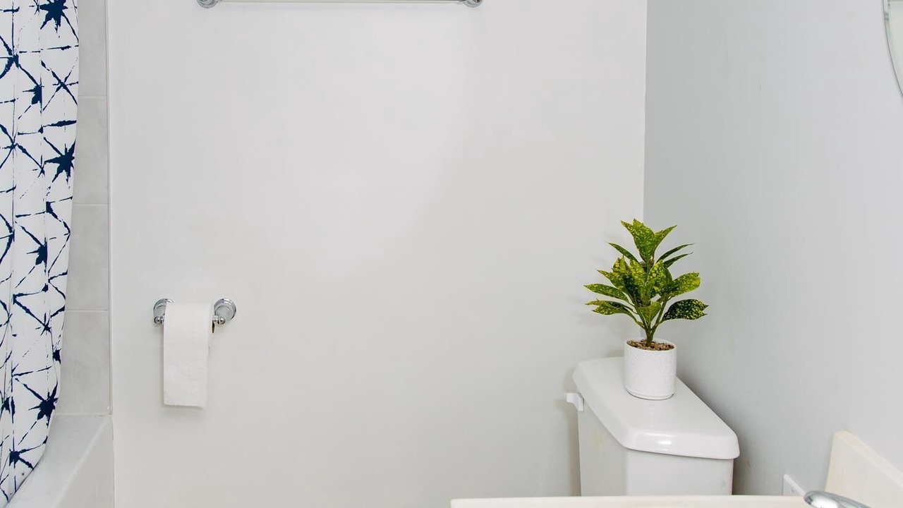 Photo of Bathroom in Highlands East