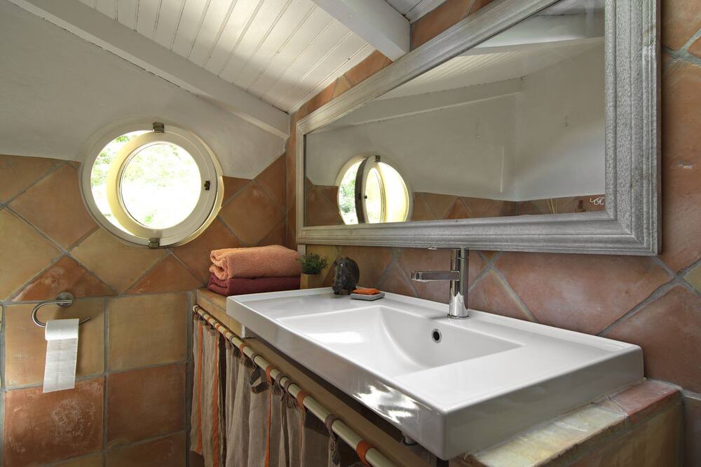 Photo of Bathroom in Sigonce